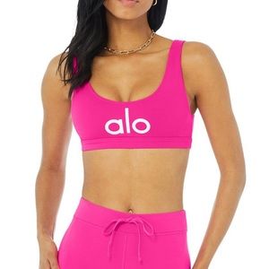 NWT Alo Yoga Ambient Logo Bra